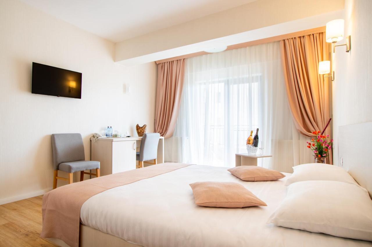 Hotel Bulevard Râmnicu Vâlcea Екстериор снимка