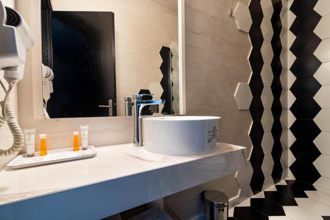 Hotel Bulevard Râmnicu Vâlcea Екстериор снимка