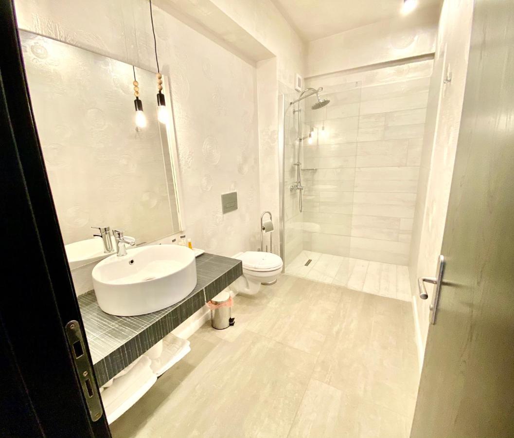 Hotel Bulevard Râmnicu Vâlcea Екстериор снимка